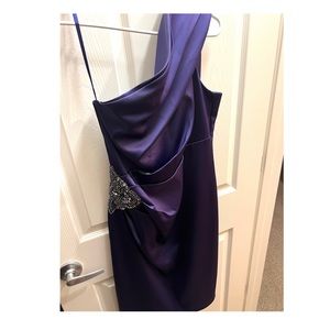 Women’s Cocktail dress- One shoulder. Eliza J. Size 6. Excellent condition